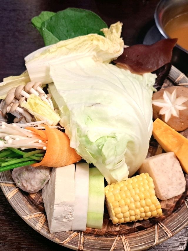 北投丰明殿🍲｜當月壽星幾歲就送幾隻蝦🦐的中高價選擇多樣火鍋
