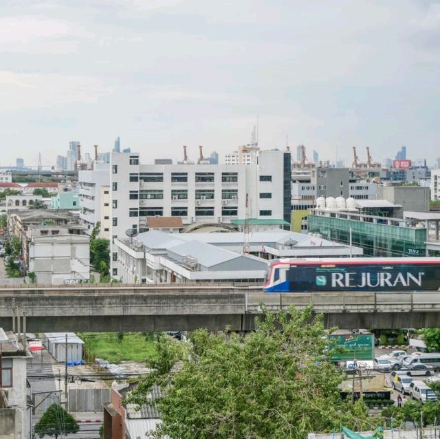 Hotel Amber Sukhumvit 85 โรงแรมสุดชิคใกล้ BTS