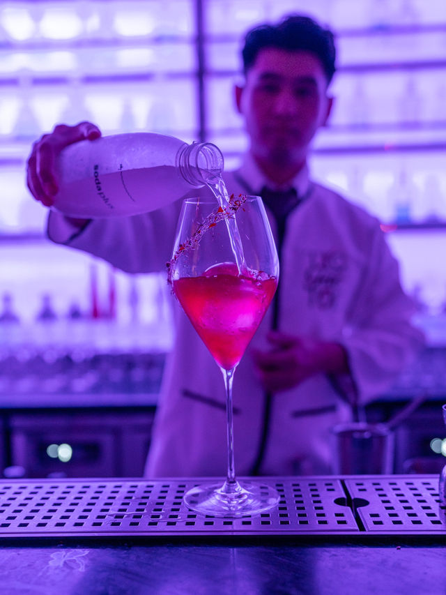 【🇹🇭泰國酒吧-入實驗室飲雞尾酒🍹】