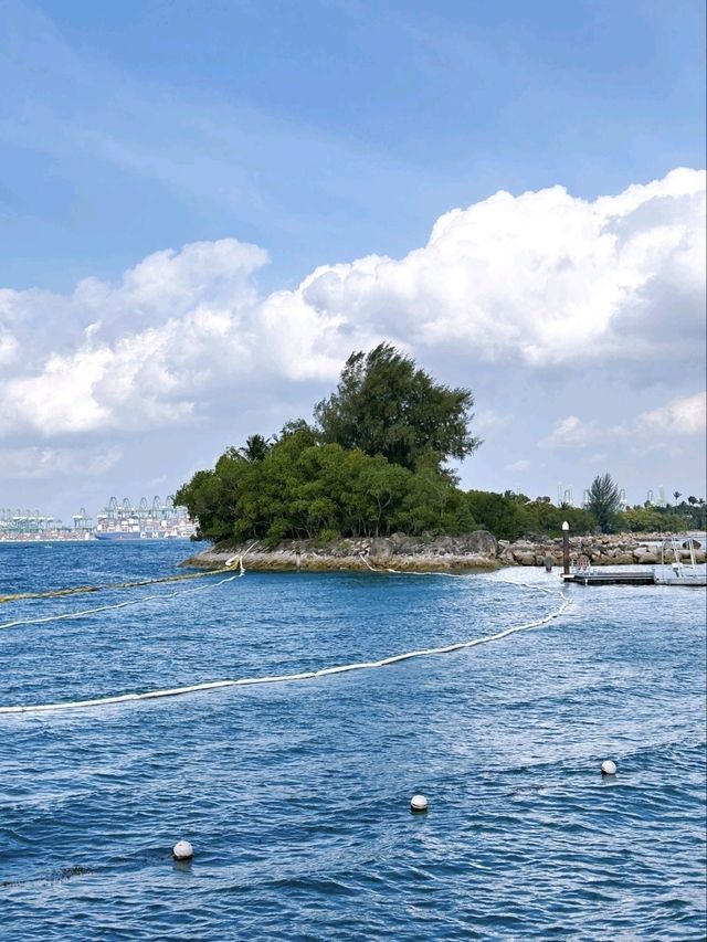 Exploring Siloso Beach Sentosa 