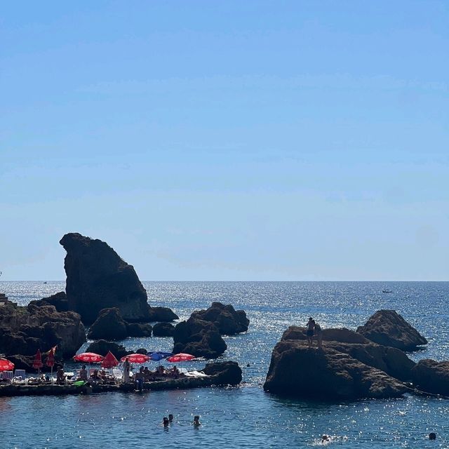 보기만해도 해변에 뛰어들고싶은 메를메를리비치의 매력!🏖️🌊