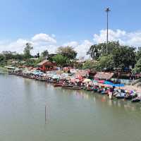 Boats, Bites, and Bright Lights: My Fun Day at Hatyai’s Floating Market!