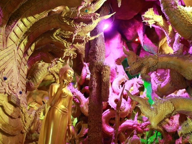 ไหว้พระวัดมณีวงศ์