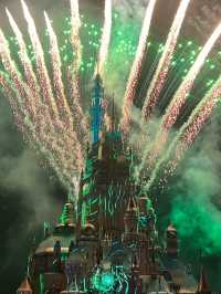 มาดูพลุที่ Hongkong Disneyland กันค่าาา
