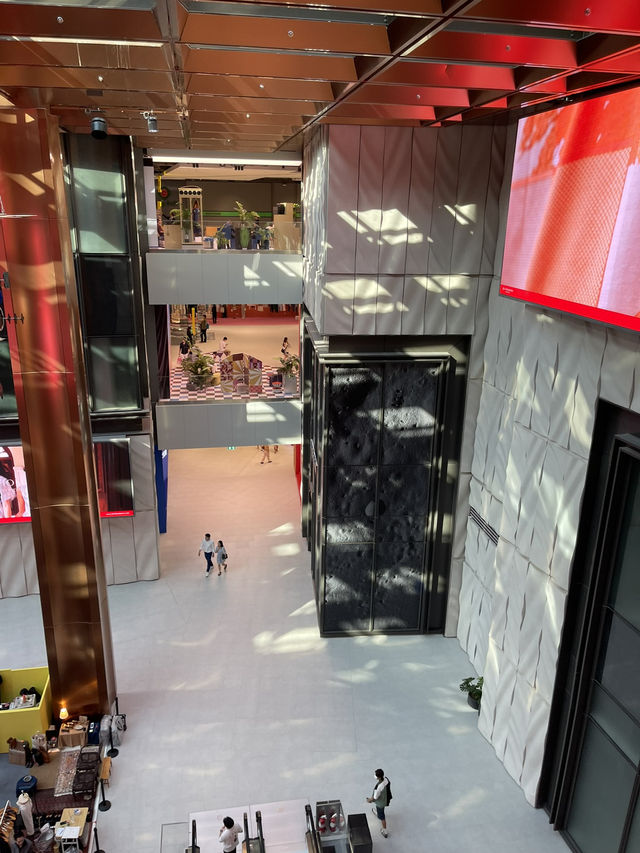 🌟🏙️「曼谷新地標：The Storeys at One Bangkok，盛夏購物日記！」🛍️☀️
