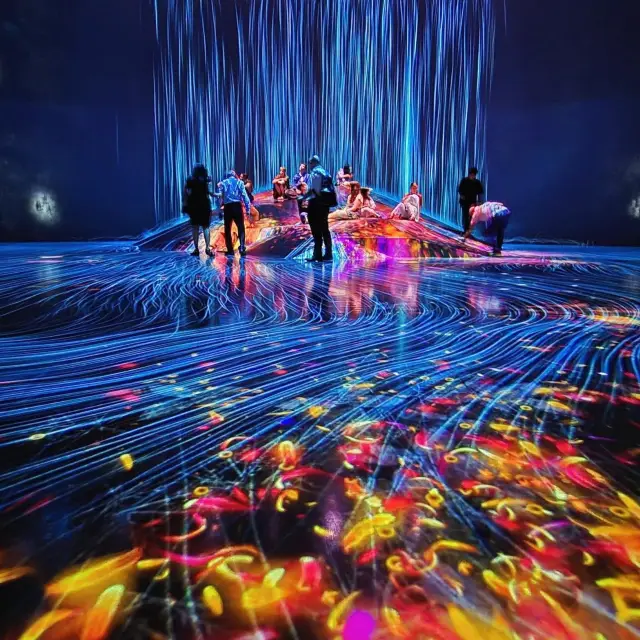 沉浸式藝術:探索teamLab Borderless和Planets Tokyo。