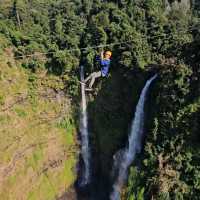 ไปเล่น zipline ที่น้ำตกตาดฟาน ประเทศลาว