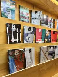 강남 한복판에 있는 한적한 북카페☕️📚