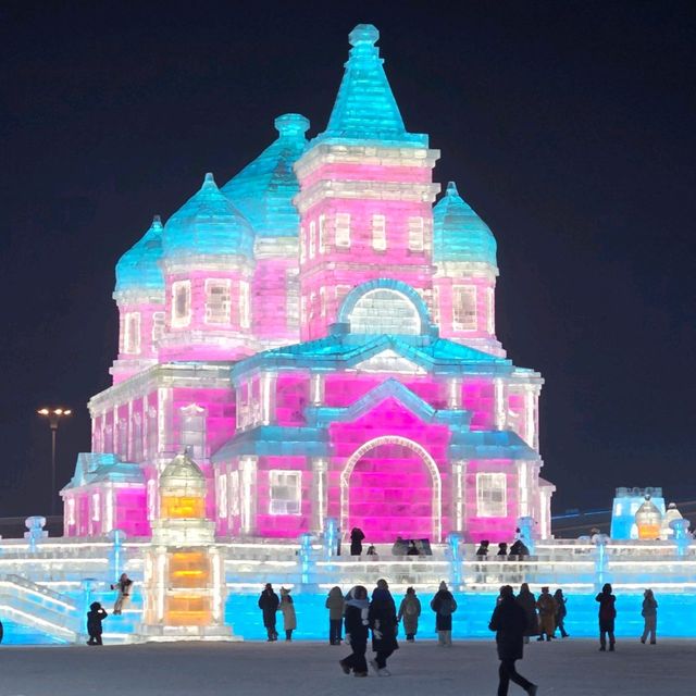 "Harbin Ice and Snow Festival: A Dazzling Winter Spectacle!"