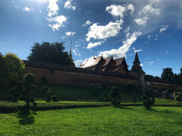 ไหว้พระทำบุญที่ลำปาง