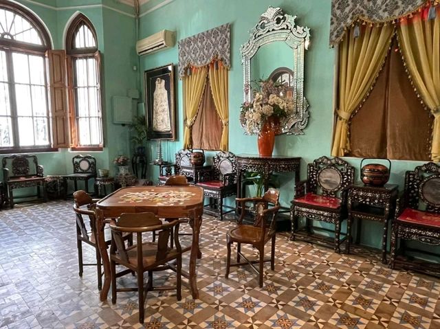 Unveiling the Rich Heritage of Pinang Peranakan Mansion