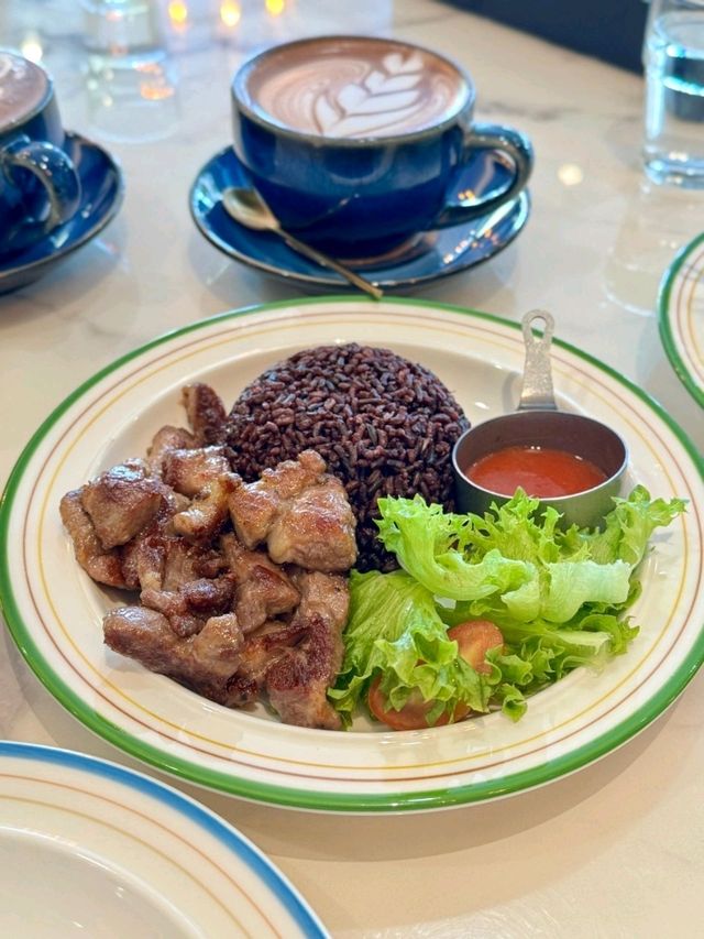 Harvest Cafe 