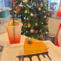 คาเฟ่ร่มรื่นในซอยลาดพร้าว 26 Pet Friendly 