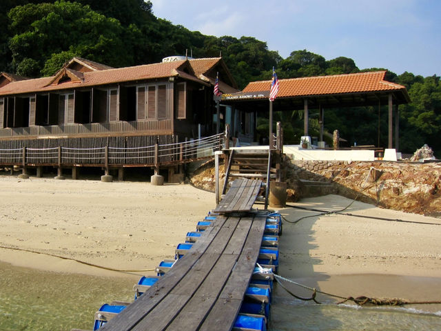 Island Bliss: A Journey to Gem Island Resort & Spa