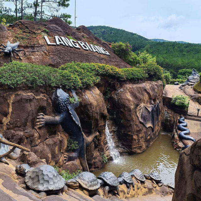 Step into a Clay Wonderland: Dalat’s Sculpture Tunnel
