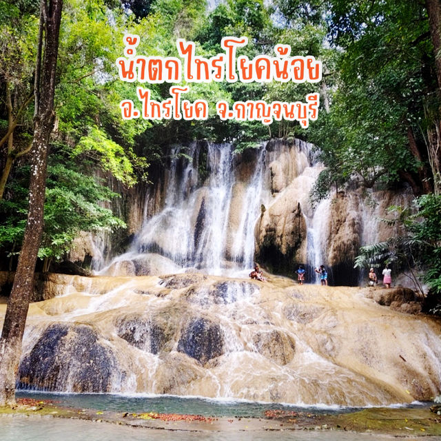 ดับร้อนที่น้ำตกไทรโยคน้อย 🦋💦