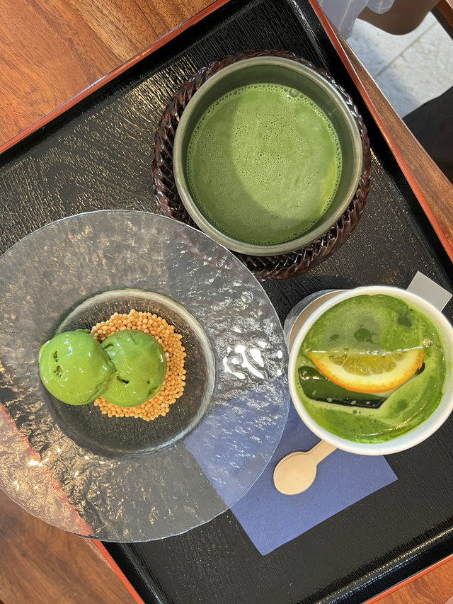 ดื่มด่ำกับชาเขียวแบบพรีเมี่ยมที่“ชาหน้าผา”เขาใหญ่🍵