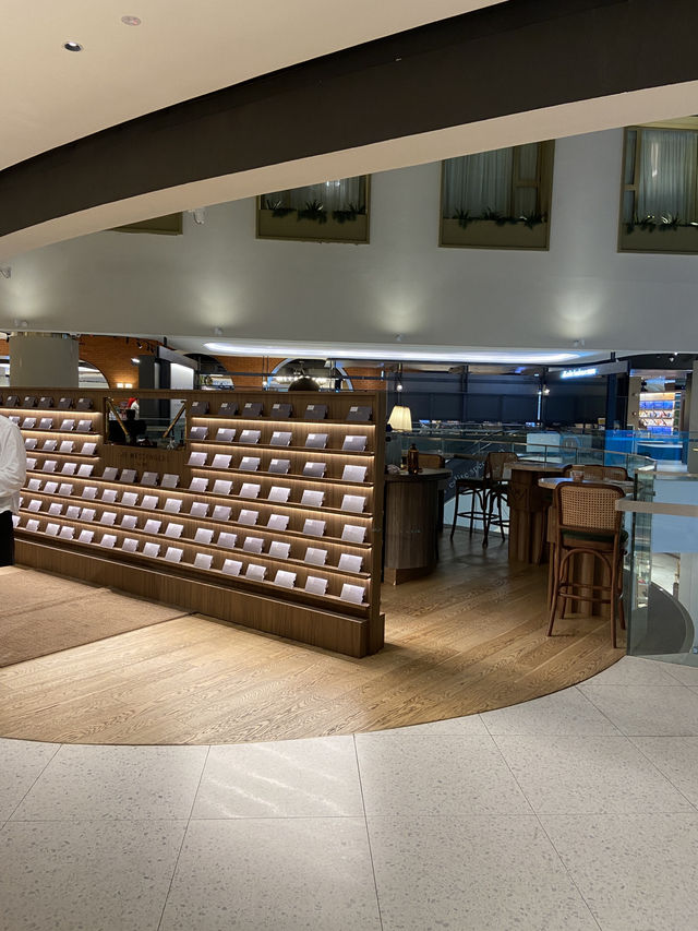 The Messengers by JWC: A Calm Coffee Escape in the Heart of Starhill