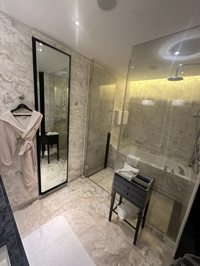 A Luxurious Oasis in the Heart of Guangzhou: W Hotel Delivers Excellence
