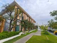 SR Extra Boutique Hotel
