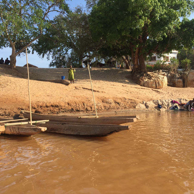 探索靜謐奇景｜Manambolo River 