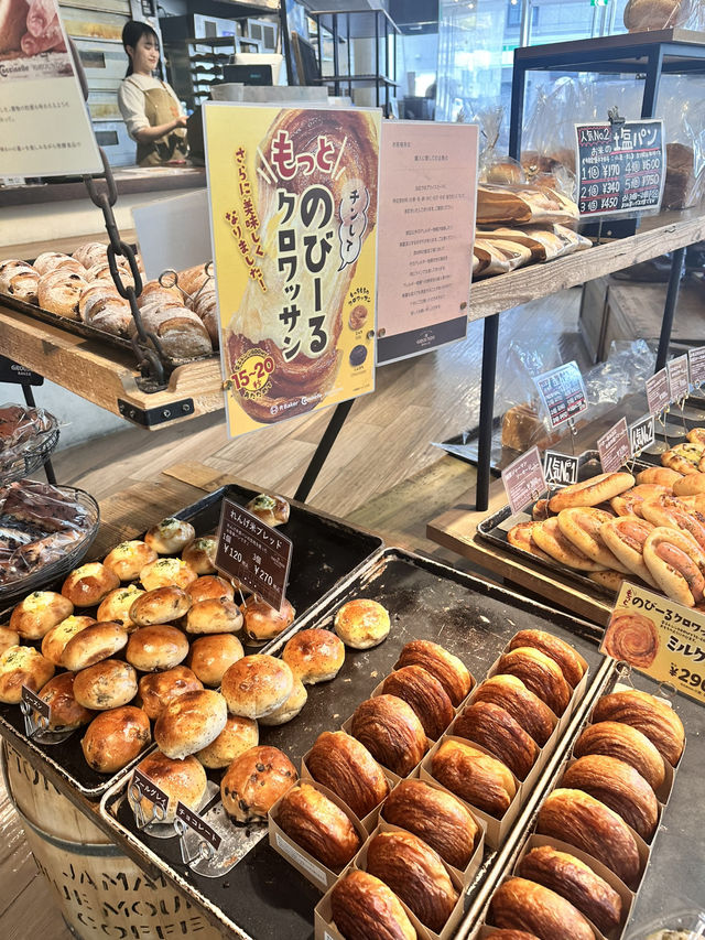 【枚方市】テラス席もあり！！美味しいベーカリー