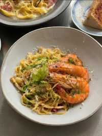 🍝 Syarikat Café, George Town: Where Retro Charm Meets Culinary Delight