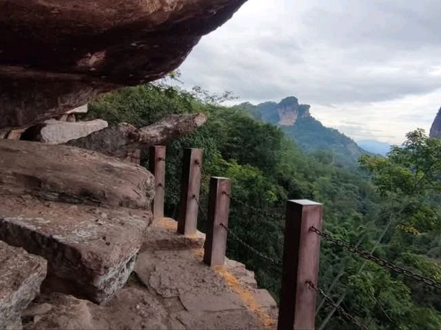 武夷山風景區-走到腿兒會發抖的虎嘯岩+大王峰