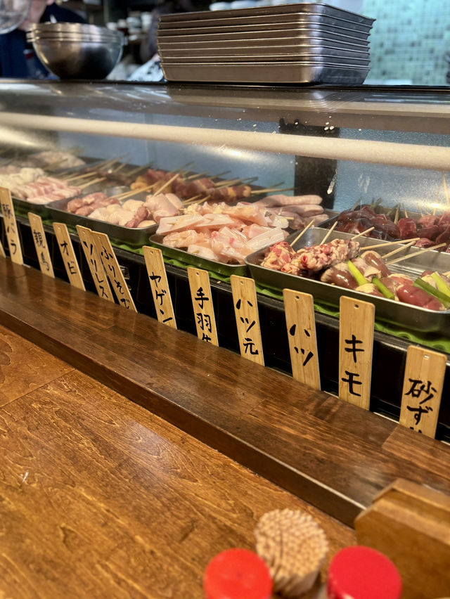 【大阪・上新庄】炭火で香ばしく焼き上げた厳選鶏の焼き鳥「炭火焼きとり 昭和屋」