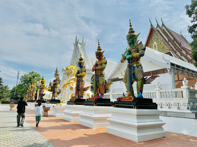 วัดดอนขนาก จ.นครปฐม