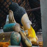  วัดสามวิหาร พระนอนองค์ใหญ่ อายุ 600 ปี