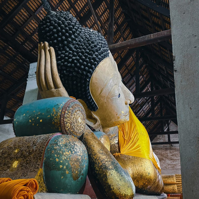  วัดสามวิหาร พระนอนองค์ใหญ่ อายุ 600 ปี