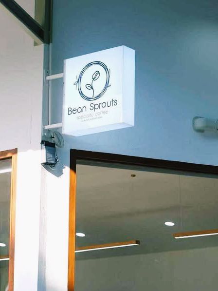 Bean Sprouts Specialty Coffee คาเฟ่สไตล์มินิมอล Bean Sprouts Specialty Coffee คาเฟ่สไตล์มินิมอล