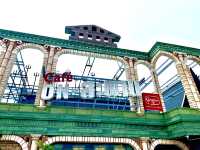 คาเฟ่บนสะพาน