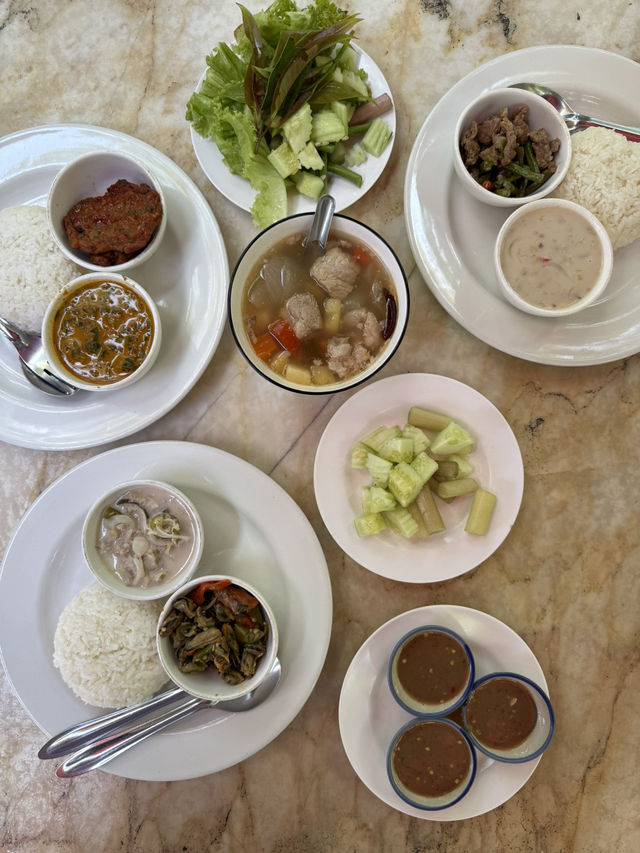 ตำหรับใต้ - ข้าวแกงรสเด็ด ส่งตรงจากภาคใต้