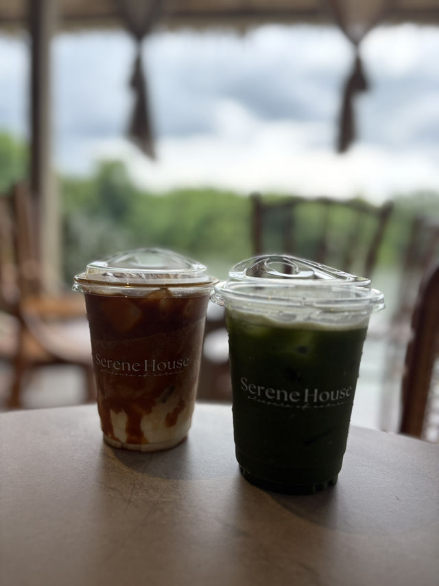 Serene House Cafe ชลบุรี