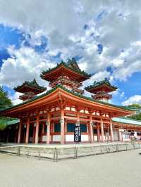 Kyoto Slow Stroll — Feel the Breeze and Culture of the Ancient Capital 🌿⛩️