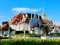 วัดราชนัดดารามวรวิหาร วัดที่มีโลหะปราสาทที่สวยงาม