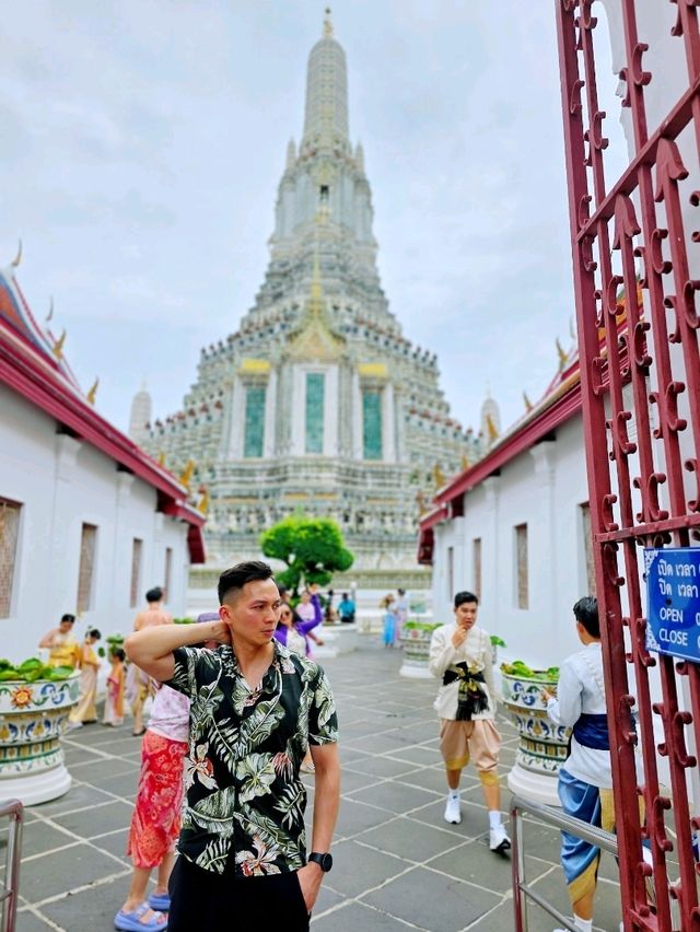 Wat Arun – The Temple of Dawn That Shines All Day
