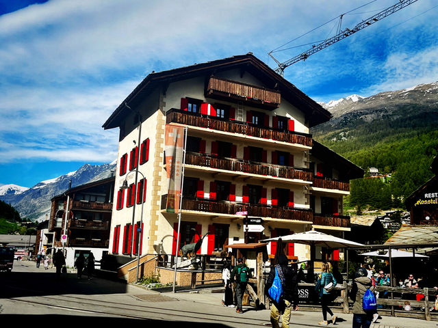 Zermatt Town Strolling – A Magical Walk Through the Alps