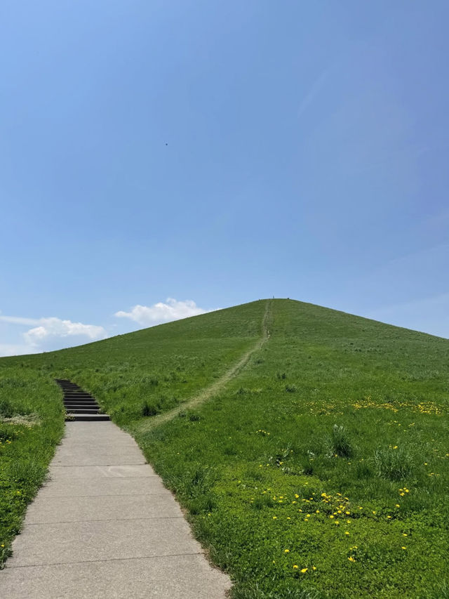 🎯【北海道・モエレ沼公園（札幌）】アートと自然が融合、散策とピクニックにぴったり