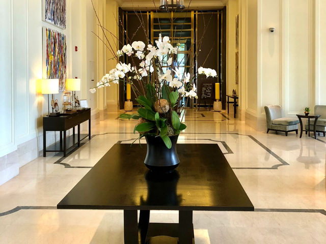 🇲🇾🏨 Langkawi's Luxury Face-Off: The St. Regis vs. Four Seasons!