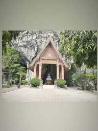 วัดเขาวง (ถ้ำนารายณ์)