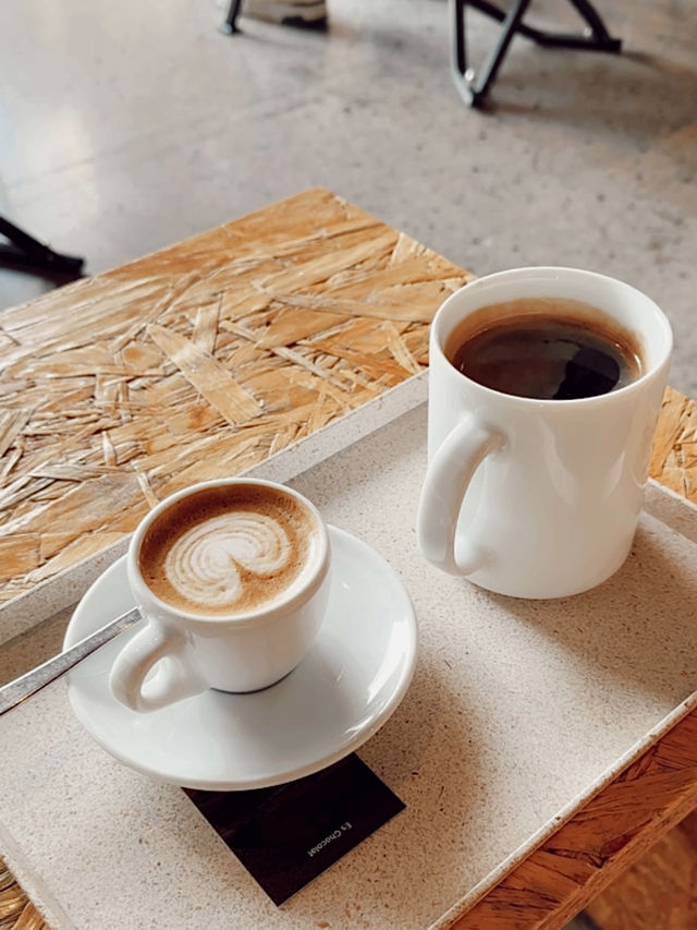 ☕️ 釜山超CHILL碼頭咖啡店🌅
