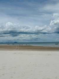 ชิลล์ ชายหาดเขาตะเกียบ หัวหิน