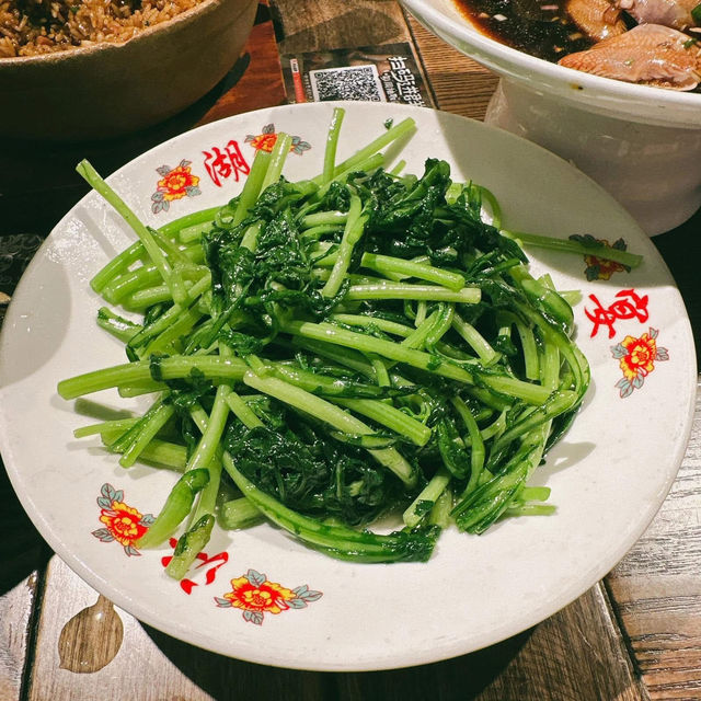 吃重慶地道江湖菜，就選這兒準沒錯 💕 楊記隆府重慶江湖菜