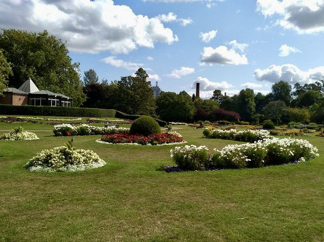 🌿 Peaceful Stroll Through Abbey Park