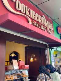 CookiesCrumbs Bake Shop: Where Every Bite Feels Like a Hug 