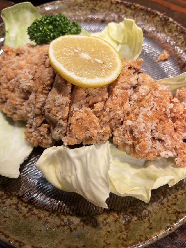 「旅先でしか食べられない“土地の味”って、どうしてあんなに心に残るんだろう。」
