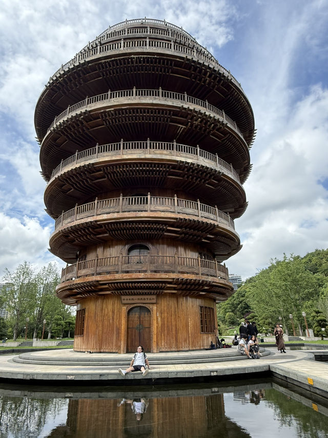 Can’t Escape the Rain, But Beauty Found Me Anyway: 8D7N Guizhou Adventure 🇨🇳｜Guiyang・Huangguos